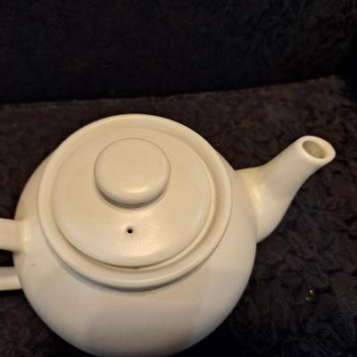 Sale Photo Thumbnail #293: ceramic teapot