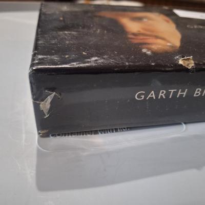 Sale Photo Thumbnail #319: package is still sealed but it has damage from being in storage 