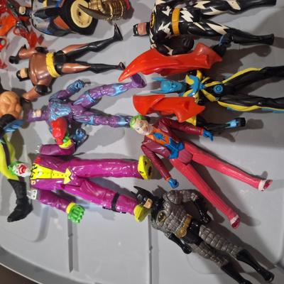 Sale Photo Thumbnail #452: Action figures, mostly batman related