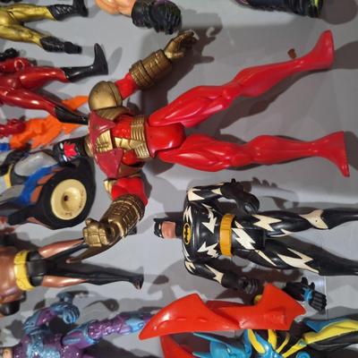 Sale Photo Thumbnail #455: Action figures, mostly batman related