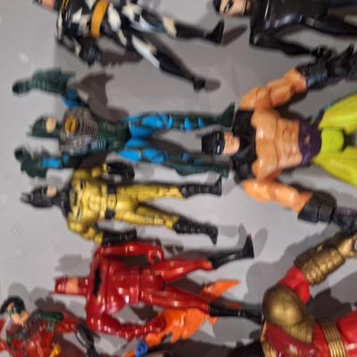 Sale Photo Thumbnail #459: Action figures, mostly batman related