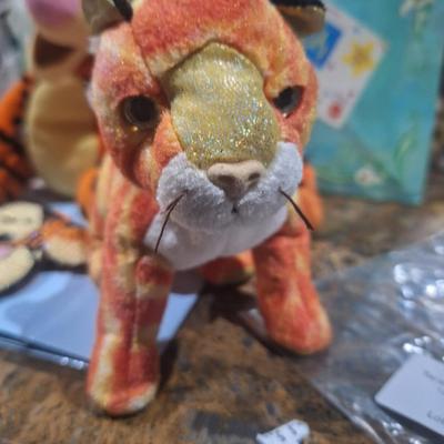 Sale Photo Thumbnail #473: Tigger plush