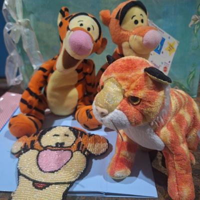 Sale Photo Thumbnail #468: Tigger plush