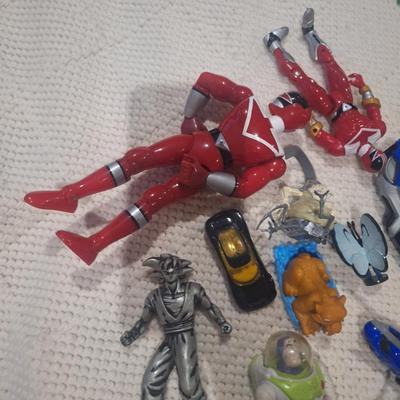 Sale Photo Thumbnail #550: action figures and stuff