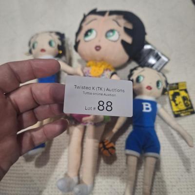 Sale Photo Thumbnail #564: Betty Boop rag dolls