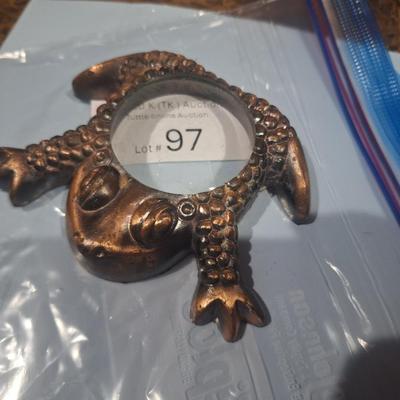 Sale Photo Thumbnail #636: frog magnifying glass