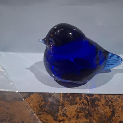 Sale Photo Thumbnail #643: glass blue bird