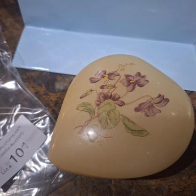 Sale Photo Thumbnail #661: alabaster heart shaped box.