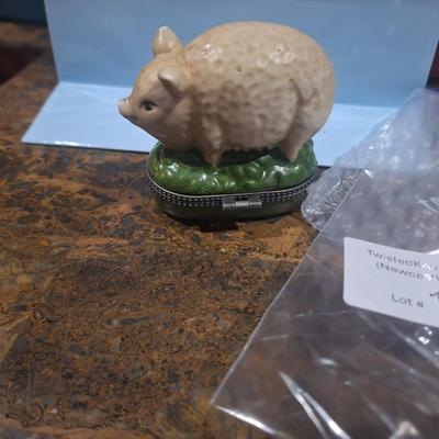 Sale Photo Thumbnail #720: pig trinket box- the top is not attached to the hinge see all photos.