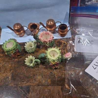 Sale Photo Thumbnail #723: misc pieces to different small tea sets