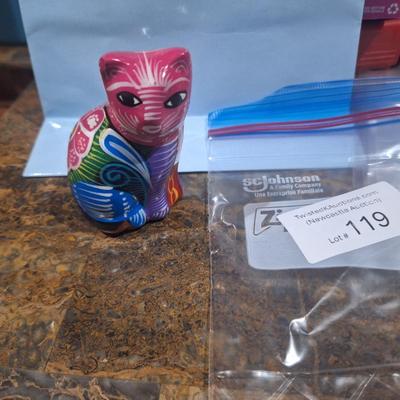 Sale Photo Thumbnail #729: ceramic cat