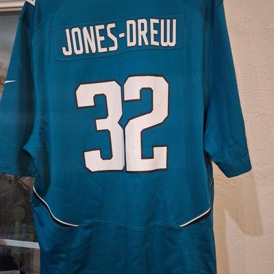 Sale Photo Thumbnail #800: #32 Jones-Drew Jaguars jersey