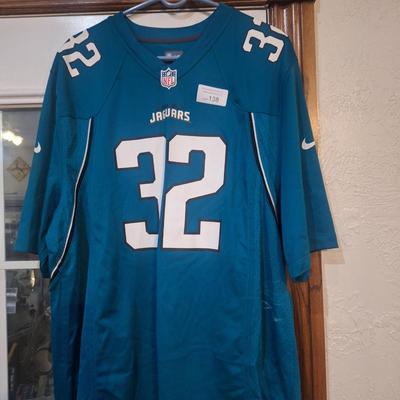 Sale Photo Thumbnail #795: #32 Jones-Drew Jaguars jersey