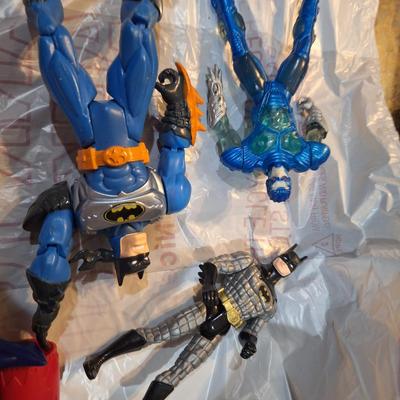 Sale Photo Thumbnail #860: Action figures many are batman related
