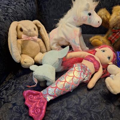 Sale Photo Thumbnail #885: misc plush animals- 