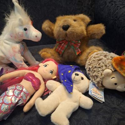 Sale Photo Thumbnail #886: misc plush animals- 