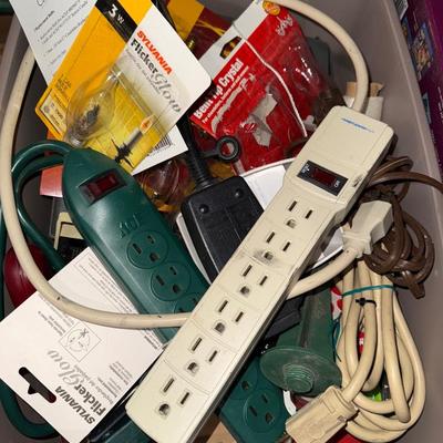Sale Photo Thumbnail #1163: G14-tote of Garage goodies