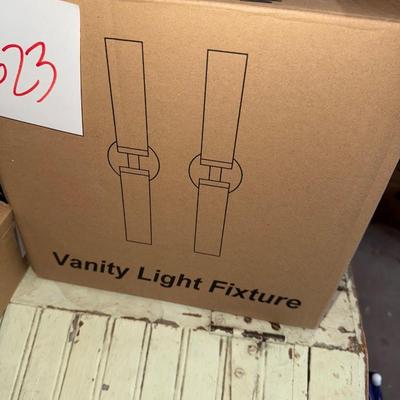 Sale Photo Thumbnail #1187: G23-Vanity light fixture plus extras