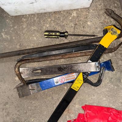 Sale Photo Thumbnail #1245: G40-Hand Tools