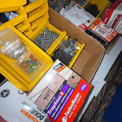 Sale Photo Thumbnail #1289: G55-Organizers and hardware