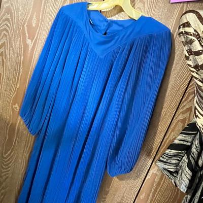 Lot 176 Dress & Tops