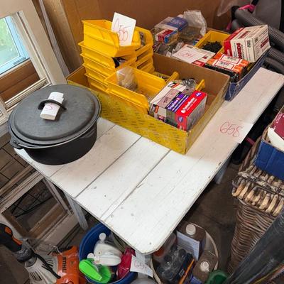 Sale Photo Thumbnail #1296: G58-White Table

Table is a little wobbly