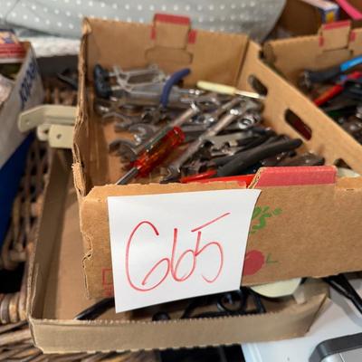 Sale Photo Thumbnail #1310: G65-shelf brackets and hand tools