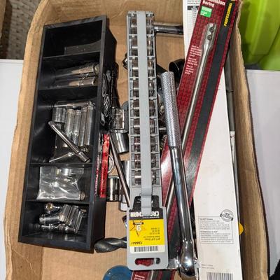 Sale Photo Thumbnail #1317: G67-2flats of tools