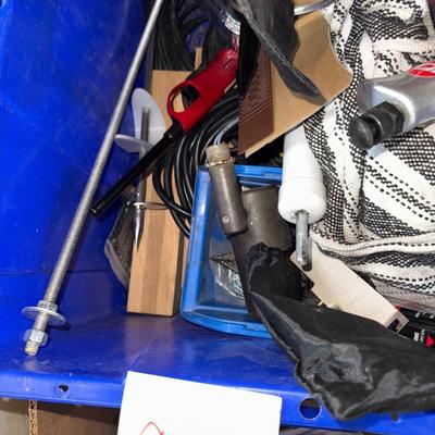 Sale Photo Thumbnail #1334: G72-tote of miscellaneous garage items