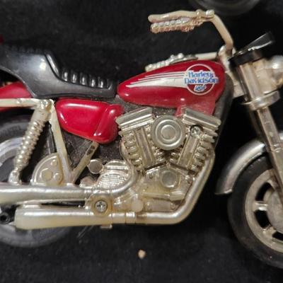 Sale Photo Thumbnail #157: Retro Oriental Exports Industries India Winner 95 Motorcycle Friction Tin Toy & Vintage Matchbox Harley Davidson Pull String 6" Fricition Motorcycle (2)