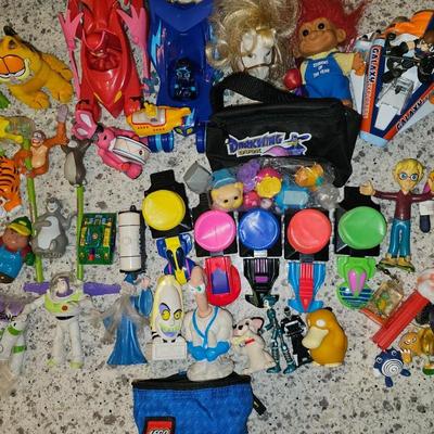 Sale Photo Thumbnail #195: Large Vintage Toy Lot