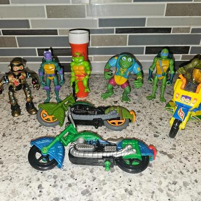 Sale Photo Thumbnail #228: Teenage Mutant Ninja Turtles Lot | Rare Action Figure Variations