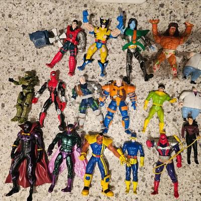 Sale Photo Thumbnail #231: Large Collection Marvel Action Figures | Spiderman, Wolverine, Cyclops, and many more | Great Condition