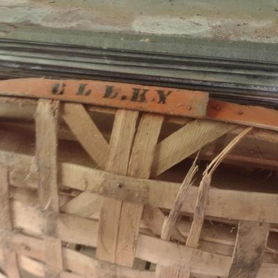 Pair of Vintage Authentic Splint Wood Tobacco Leaf Market Baskets Greenville, TN and Louisville, KY (BB)