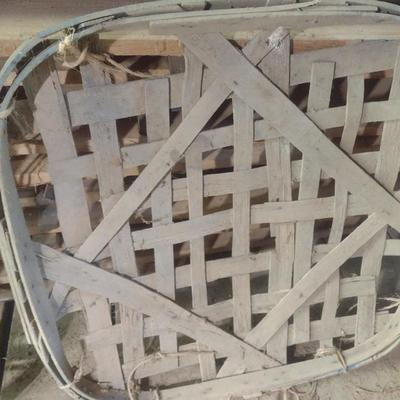 Pair of Vintage Authentic Splint Wood Tobacco Leaf Market Baskets Greenville, TN and Louisville, KY (BB)