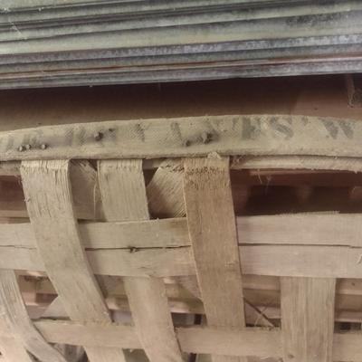 Pair of Vintage Authentic Splint Wood Tobacco Leaf Market Baskets (DD)