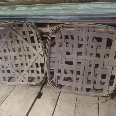 Pair of Vintage Authentic Splint Wood Tobacco Leaf Market Baskets (EE)