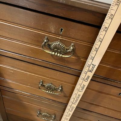Lot 189 Antique Dresser