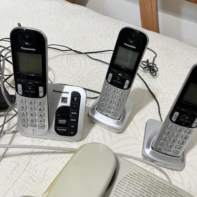 Lot 192 Telephones
