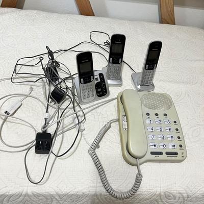Lot 192 Telephones