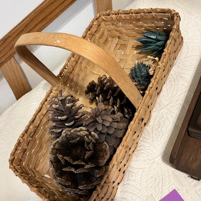 Lot 193 Basket & vintage kitchen