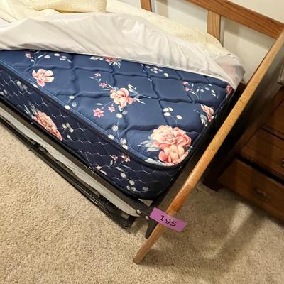 Lot 195 Futon Bed w/ Trundle
