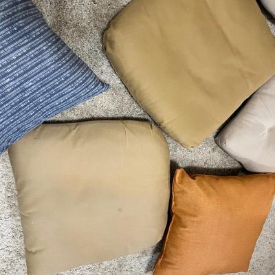 Lot 201 Pillows & seat cushions