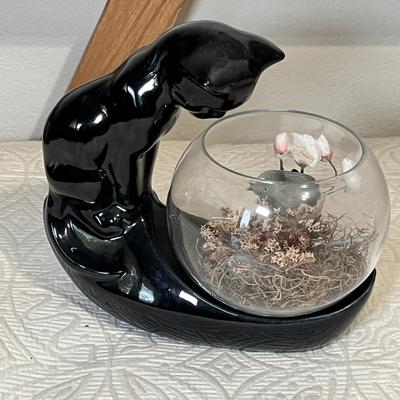 Lot 206 Haegar 1980s Cat & fish bowl