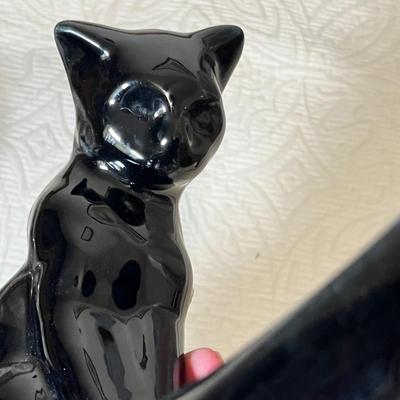 Lot 206 Haegar 1980s Cat & fish bowl