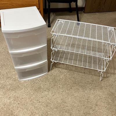 Lot 214 Shoe storage