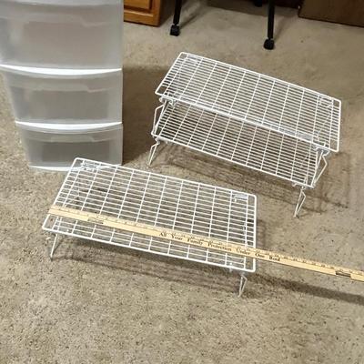 Lot 214 Shoe storage