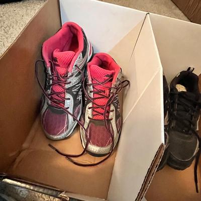 Lot 216 Lot of sneakers