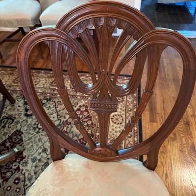 DINING ROOM TABLE WITH 2 ARM CHAIRS, 6 SIDE CHAIRS AND 3 TABLE LEAVES