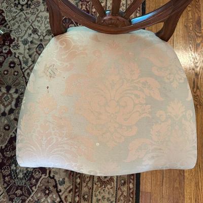DINING ROOM TABLE WITH 2 ARM CHAIRS, 6 SIDE CHAIRS AND 3 TABLE LEAVES